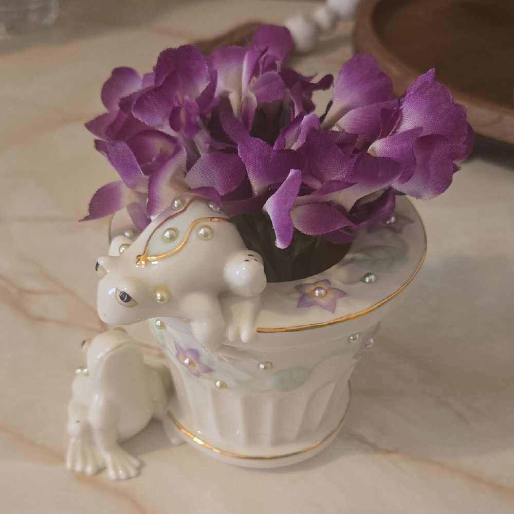 Lenox Frog Planter with Violet Faux Florals